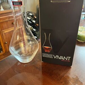 Riedel Vivant Glass Decanter